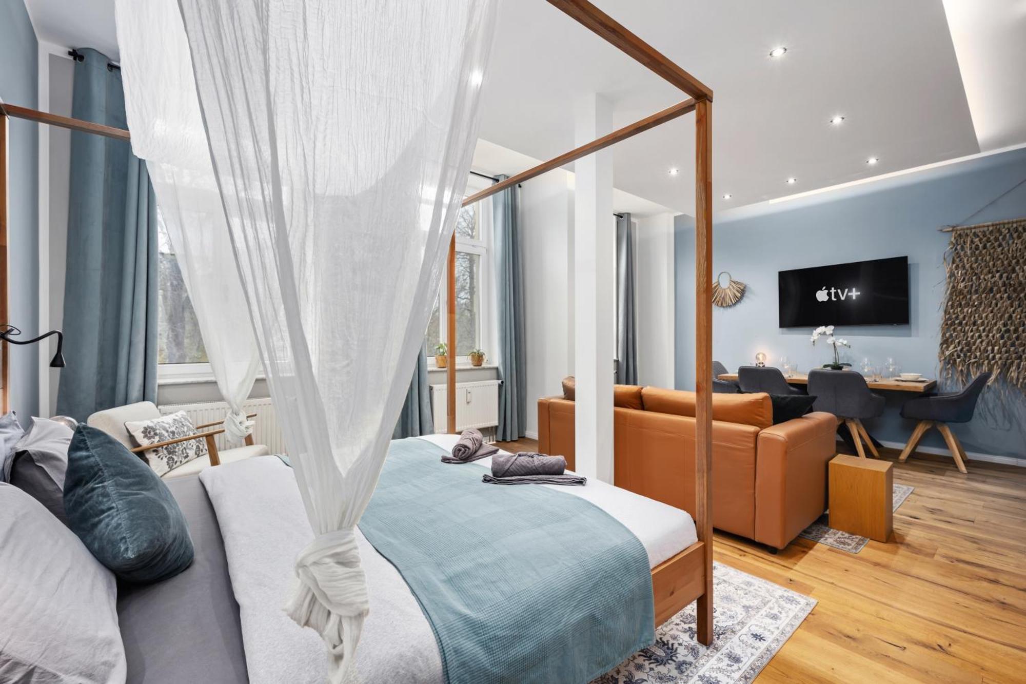 Edler Wohnraum Luxurioeses Stadtstudio Mit Balkon, Kaffeevollautomat & Klima Zwickau Esterno foto