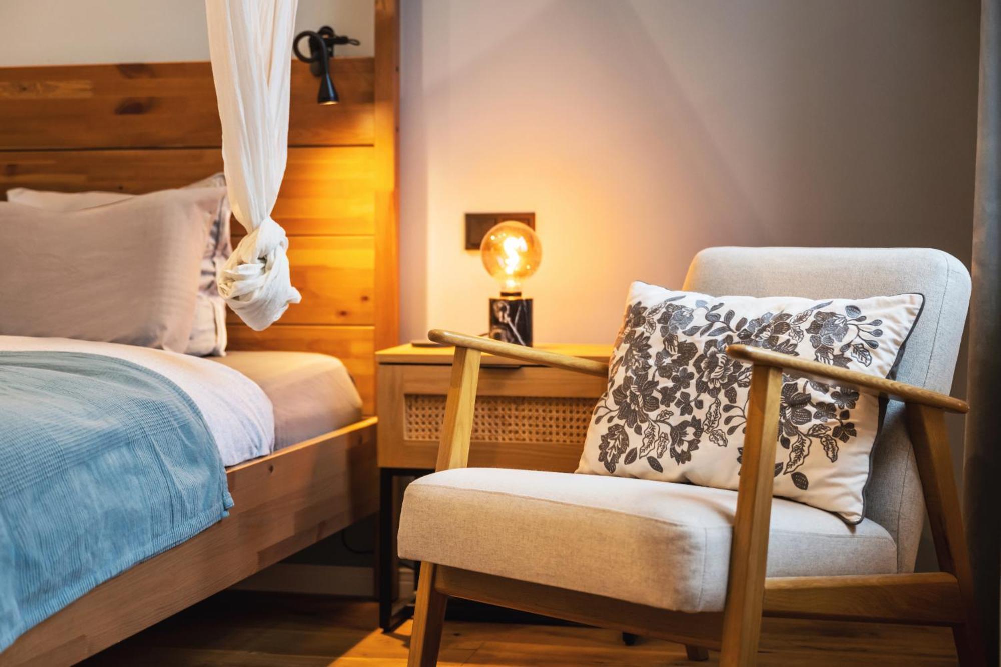 Edler Wohnraum Luxurioeses Stadtstudio Mit Balkon, Kaffeevollautomat & Klima Zwickau Esterno foto